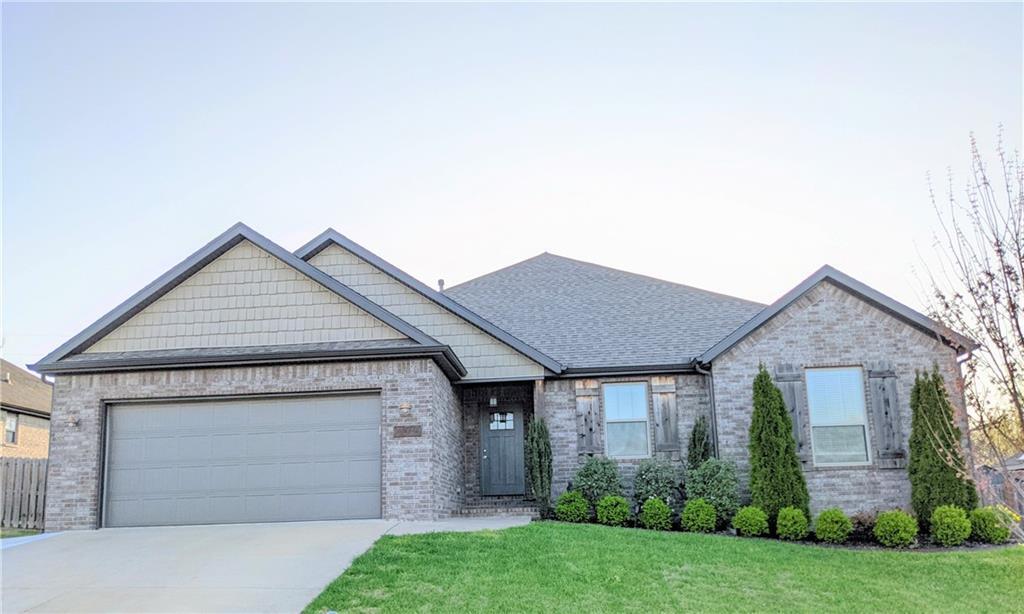 Foto principal - 700 Hawthorn Way