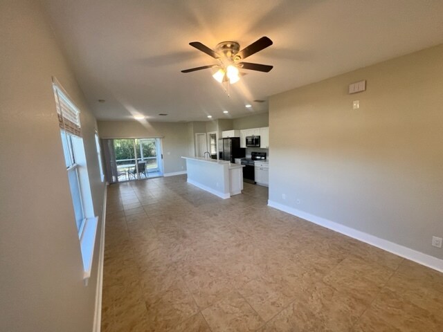 Building Photo - 12219 De Moya Dr