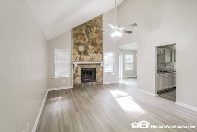 Building Photo - Unique Home in Snellville