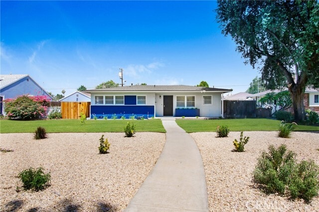 Building Photo - 7515 Magnolia Ave