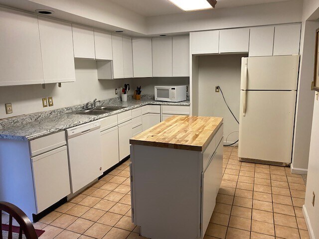 Foto del edificio - 328 Harolds Branch Rd