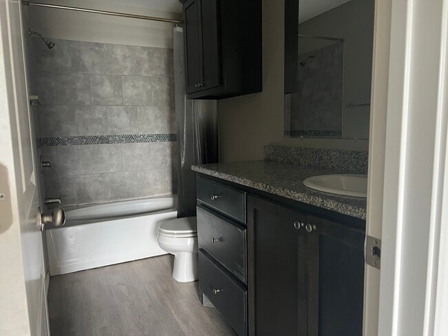 Building Photo - 3723 Trotter Ln