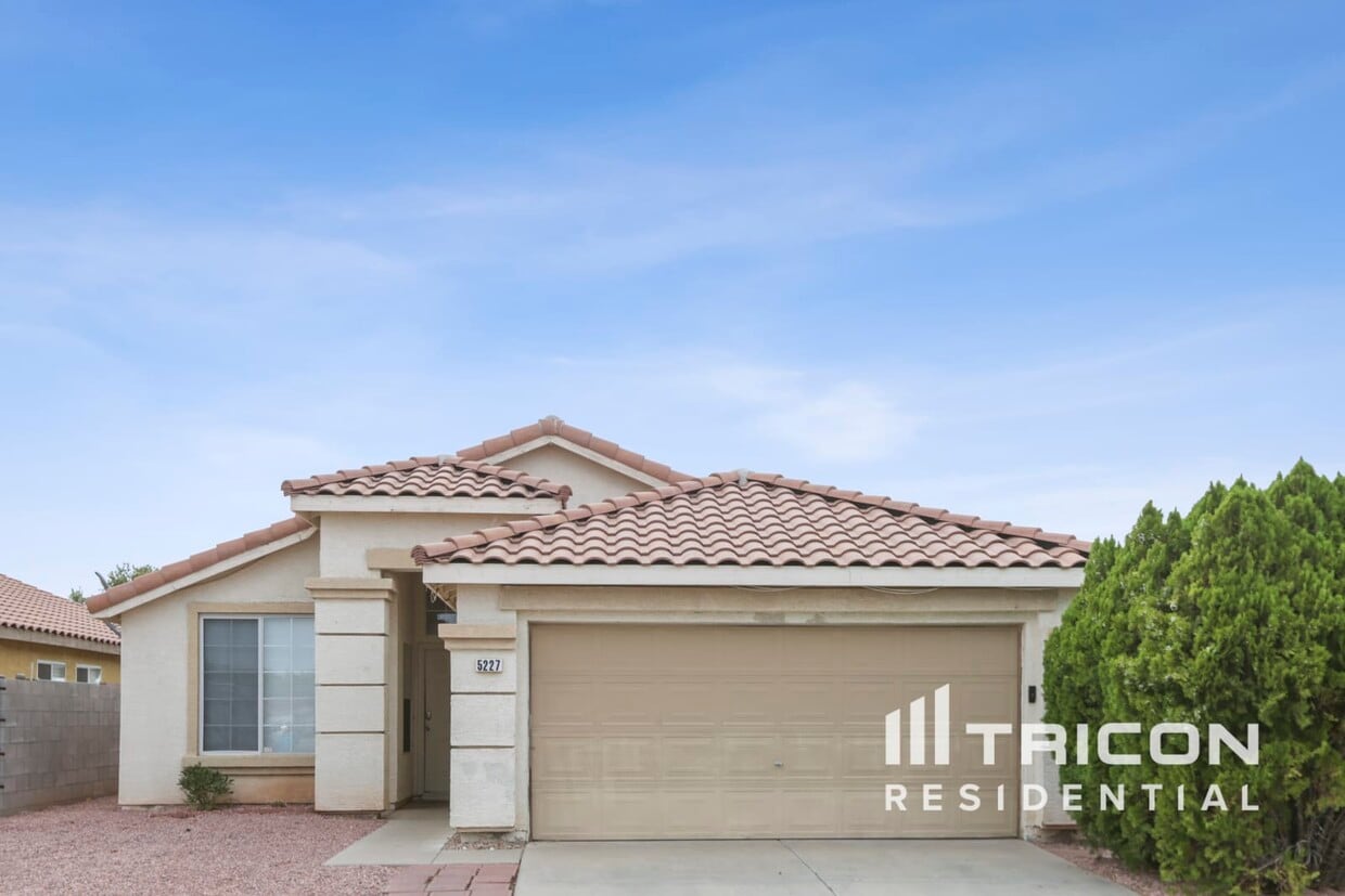5227 North 104th Drive Glendale AZ House Rental in Glendale, AZ