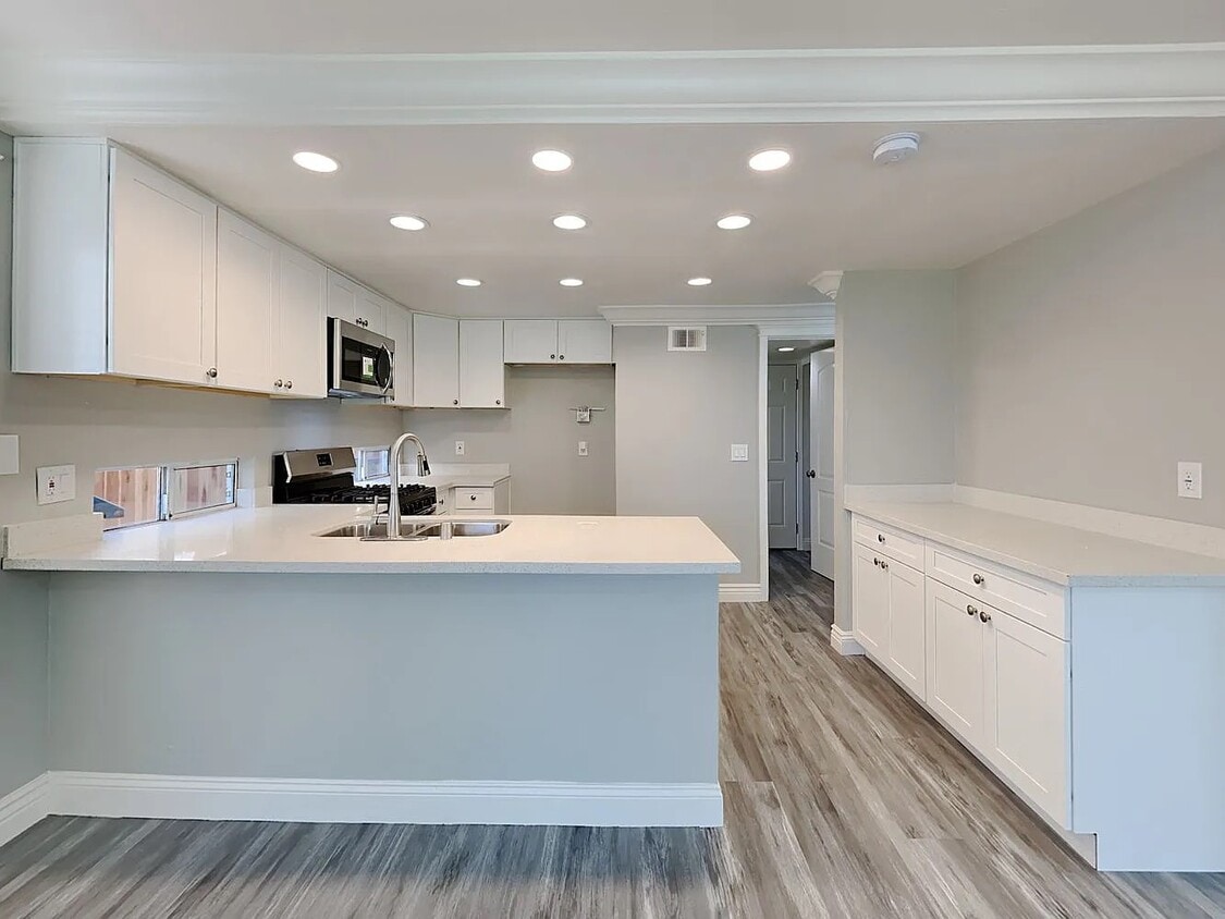 Foto principal - 3160 Glentana Way