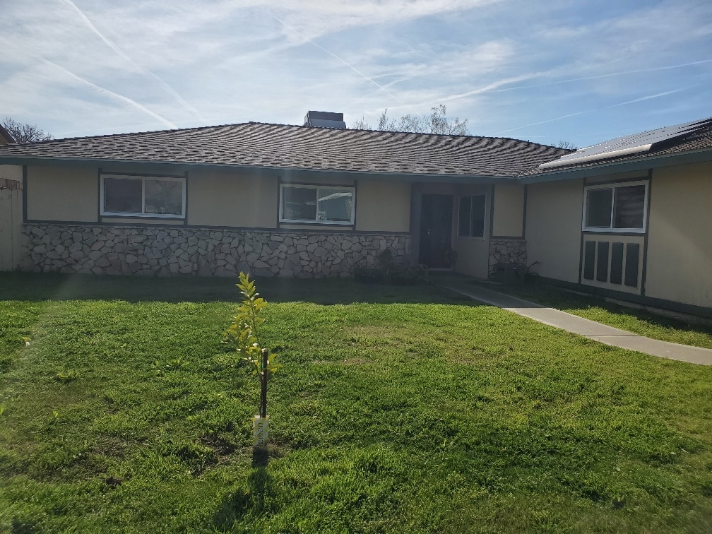 671 E Hazelwood Dr, Lemoore, CA 93245 House Rental in Lemoore, CA