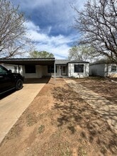 Building Photo - 3222 1st Pl