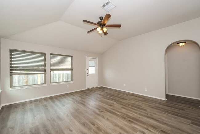 Building Photo - 9324 Cynthia Ct