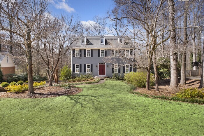 Foto principal - East cobb home! Great schools! Come check ...