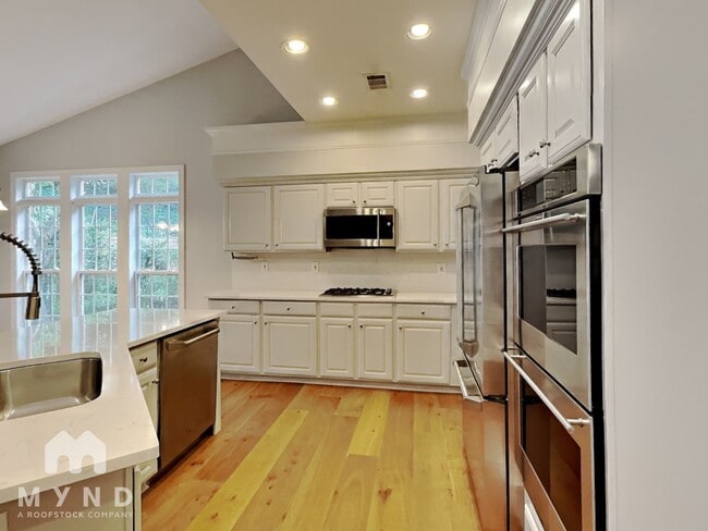 Foto del edificio - 2149 Wrights Mill Cir NE