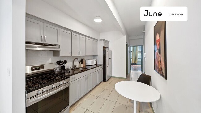 Foto del edificio - 2036 Second Avenue