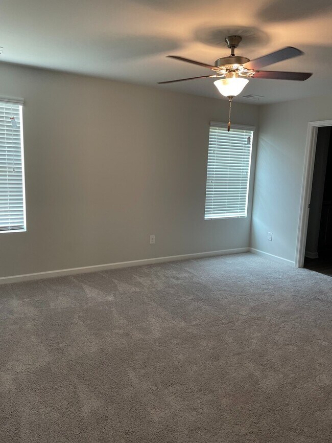 Building Photo - 2057 Jessica Way