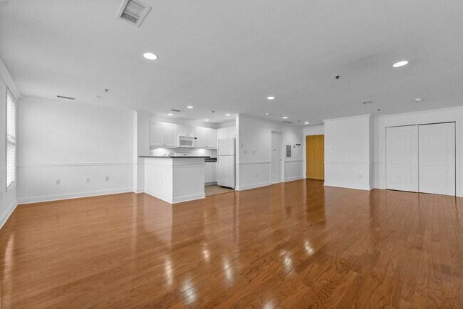 Foto del edificio - 812 Grand St