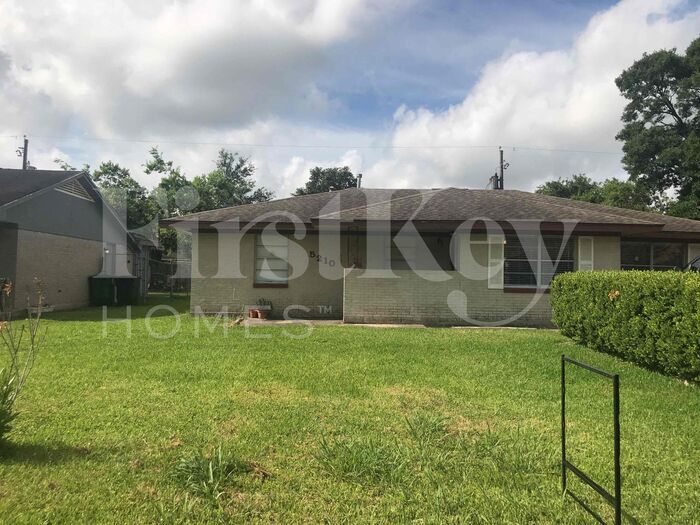 Foto principal - 5210 Greylog Dr
