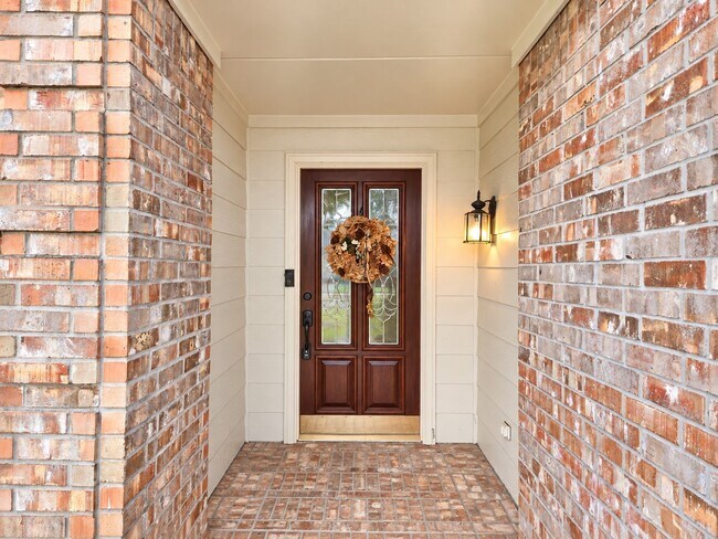 Foto del edificio - 2610 Parkbriar Ln