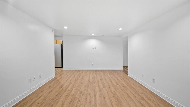 Building Photo - 1614 Ursuline St