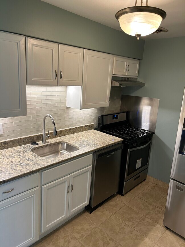 5200 Newton St Unit Bladensburg Condo, Bladensburg, MD 20710 Condo