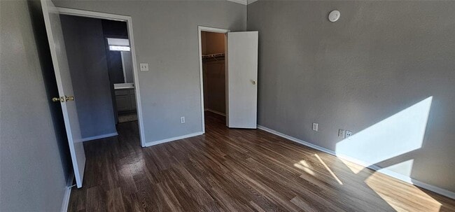 Building Photo - 12166 Metric Blvd