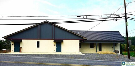 Building Photo - 335 Walnut Dr