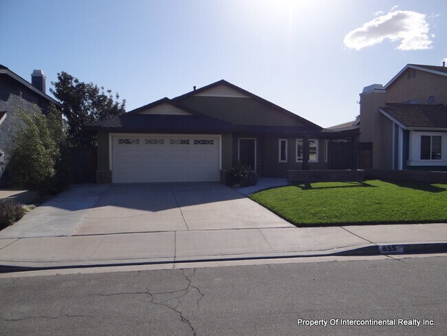 Foto del edificio - Coming Soon!! Remodeled Woodside Cottage w...