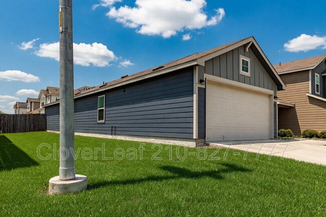 Foto del edificio - 6026 Bluestem Wy