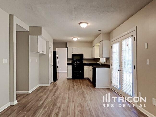 Foto del edificio - 3701 Broad Oak Dr
