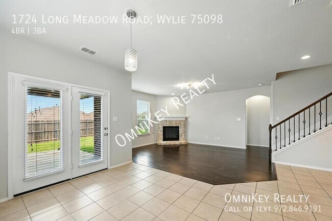 Foto del edificio - 1724 Long Meadow Rd
