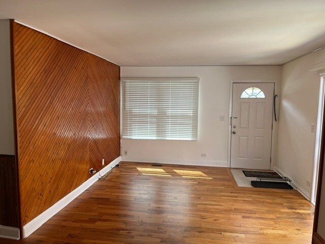 Foto del edificio - 1811 Jamestown Cir