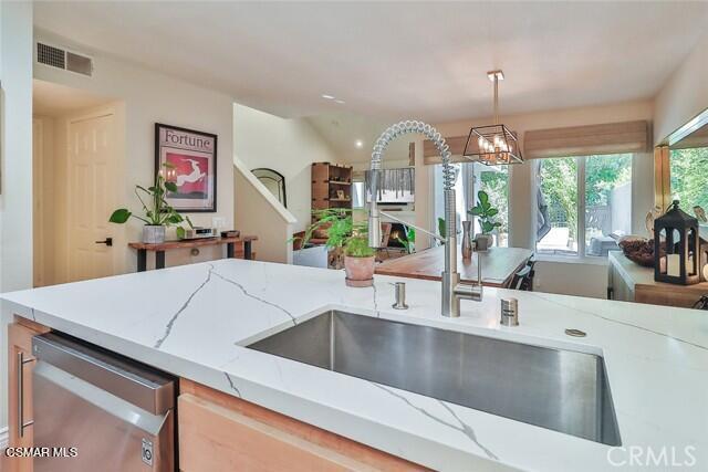 Foto del edificio - 366 Via Colinas