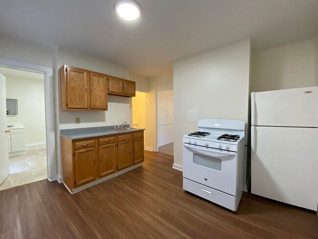Building Photo - 64 Merrimack St