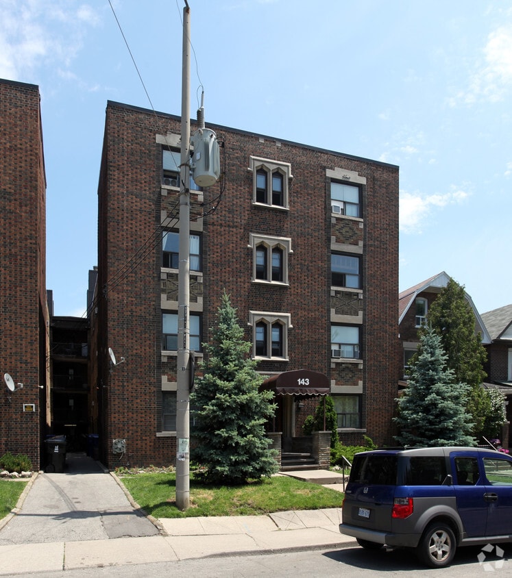 Primary Photo - 143 Arlington Ave