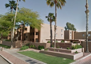 Building Photo - 1810 E Blacklidge Dr