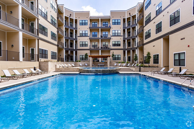 Promontory Apartments - Overland Park, Ks 