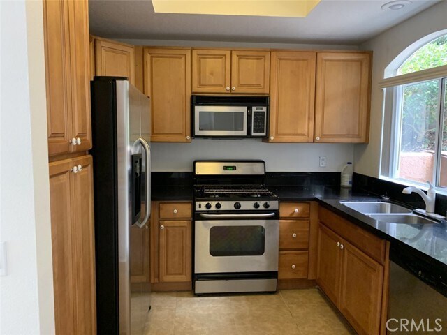 Building Photo - 30902 Club House Dr