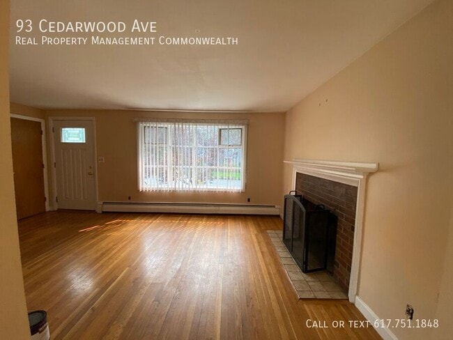 Foto del edificio - 93 Cedarwood Ave