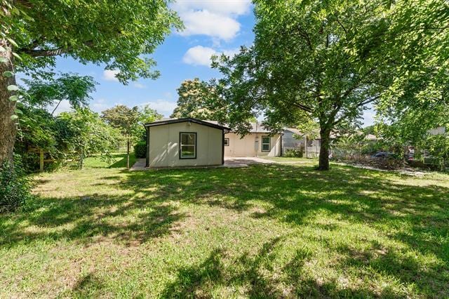 Building Photo - 3806 Castle Hills Dr