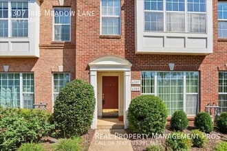 Building Photo - 6307 Iris Meadow Ln