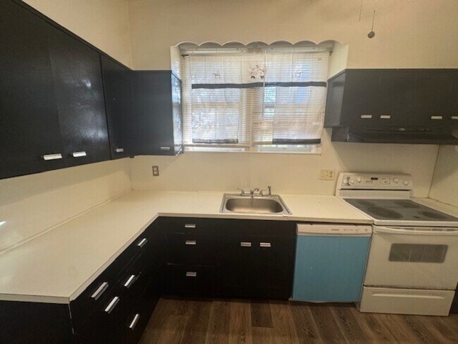 Foto del edificio - 3508 Grantley Rd