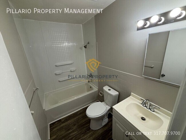 Foto del edificio - 3130 E Bradbury Ave