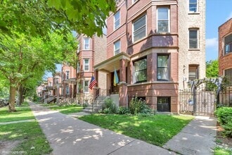 Building Photo - 2208 W Iowa St