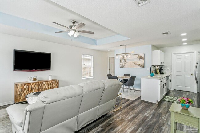 Foto del edificio - 8407 Jarmen Ln