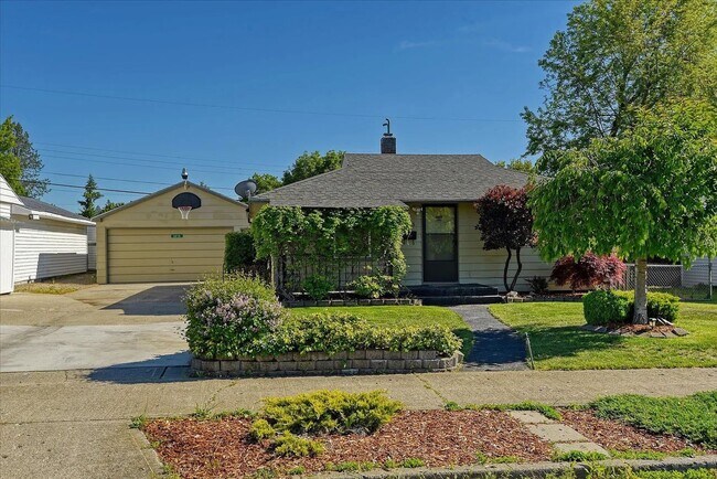 Foto del edificio - Beautiful 3bed/2 bath home in the heart of Shadle Park - coming soon