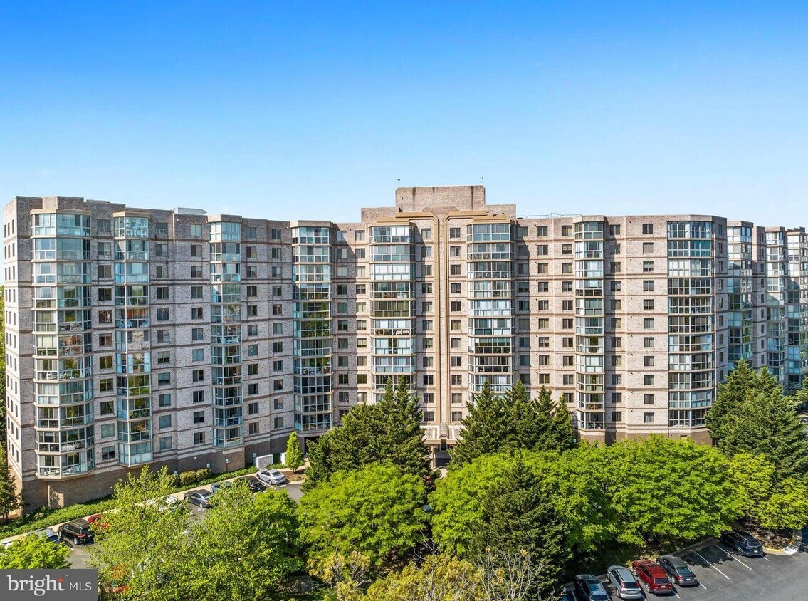 19385 Cypress Ridge Terrace Unit 108, Leesburg, VA 20176 Apartment for Rent in Leesburg, VA