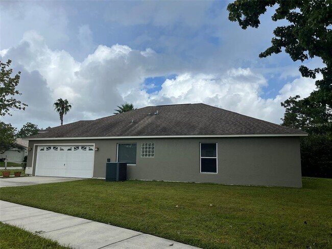 Foto del edificio - 4151 Forest Island Dr
