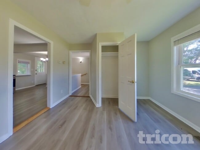 Building Photo - 9119 Memory Trail