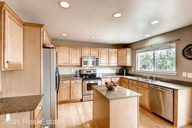 Foto del edificio - 4 br, 4 bath House - 12839 Ventana Street