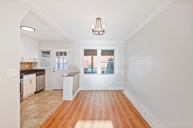 Building Photo - 47 S Hawthorne Rd