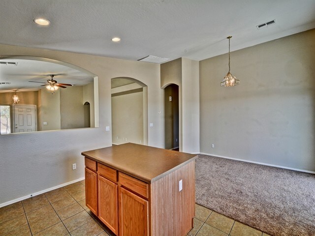 Foto del edificio - 161 N 151st Ave