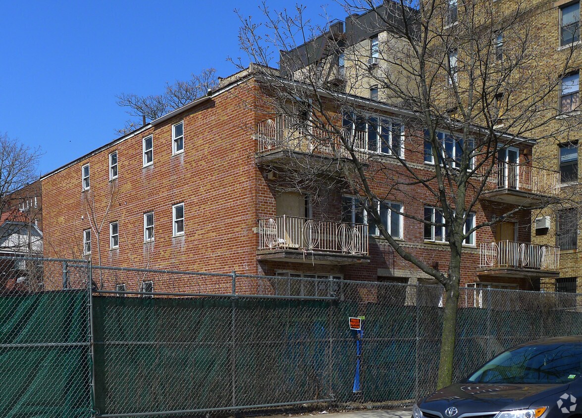 18161830 Ocean Pky, Brooklyn, NY 11223 Apartments in Brooklyn, NY