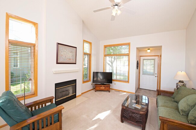 Foto del edificio - 18352 Coneflower Ln