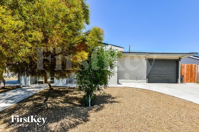 Building Photo - 1801 Canosa Ave